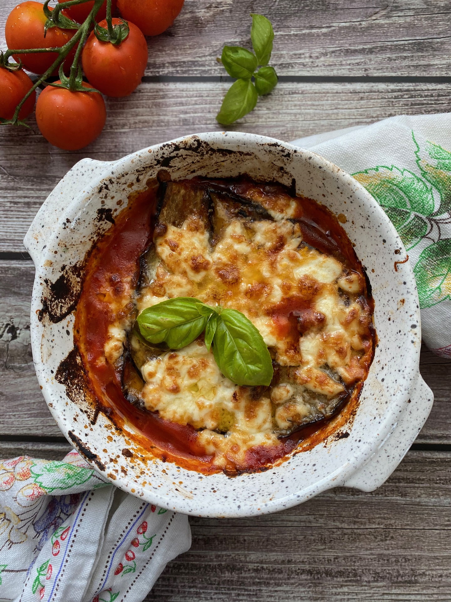 Parmigiana dish with eggplants