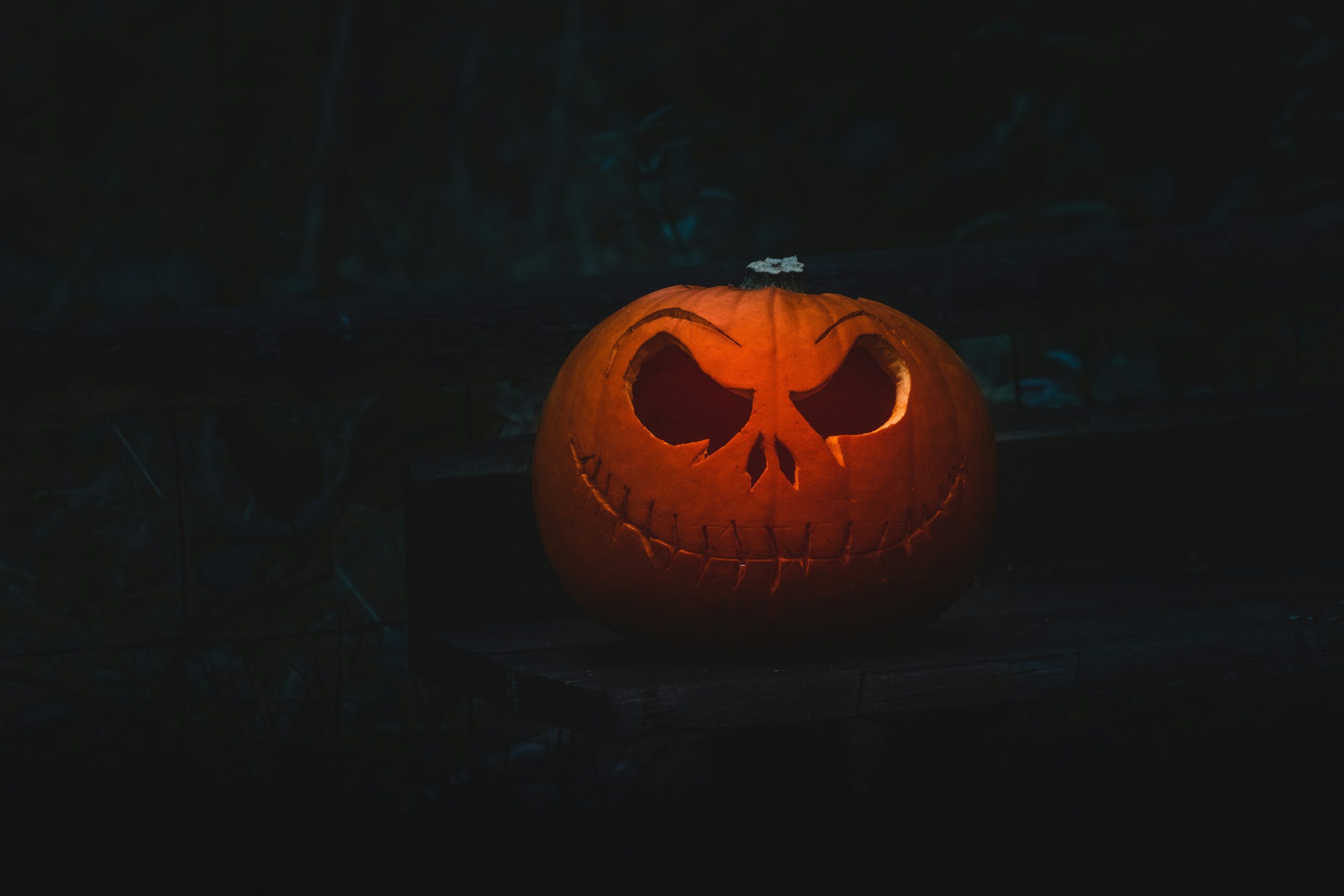 Top Haunted UK Destinations for an Unforgettable Halloween Travel Experience